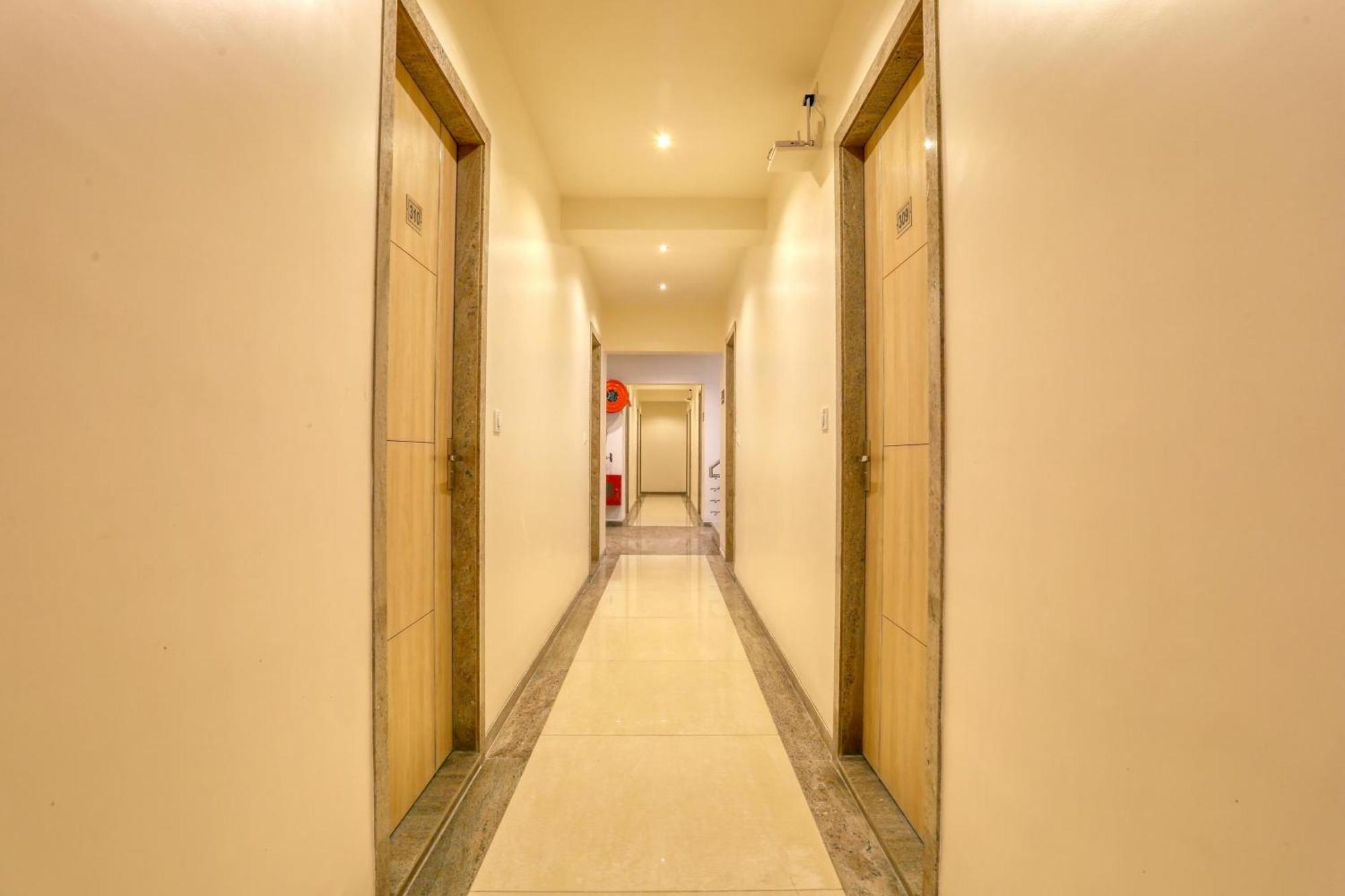 Hotel Ramida At Delhi Airport