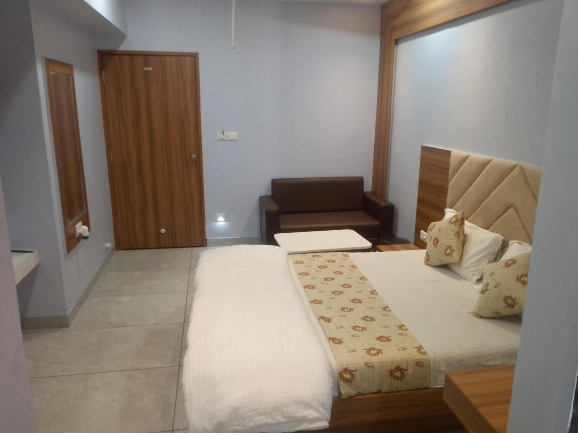 Hotel Ramida At Delhi Airport